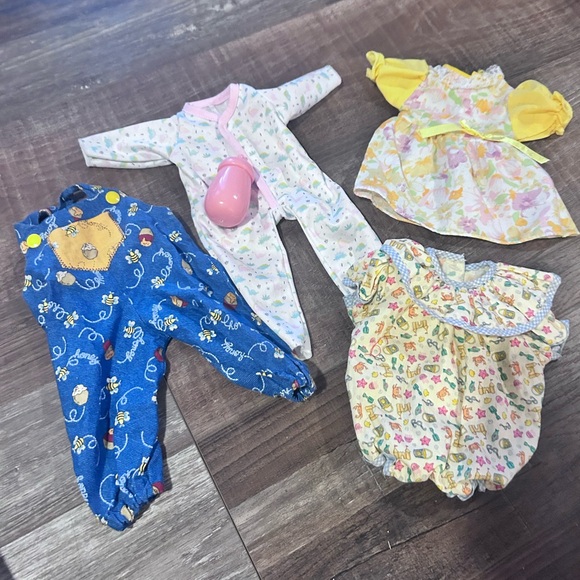 4 pack doll clothes - Picture 1 of 1